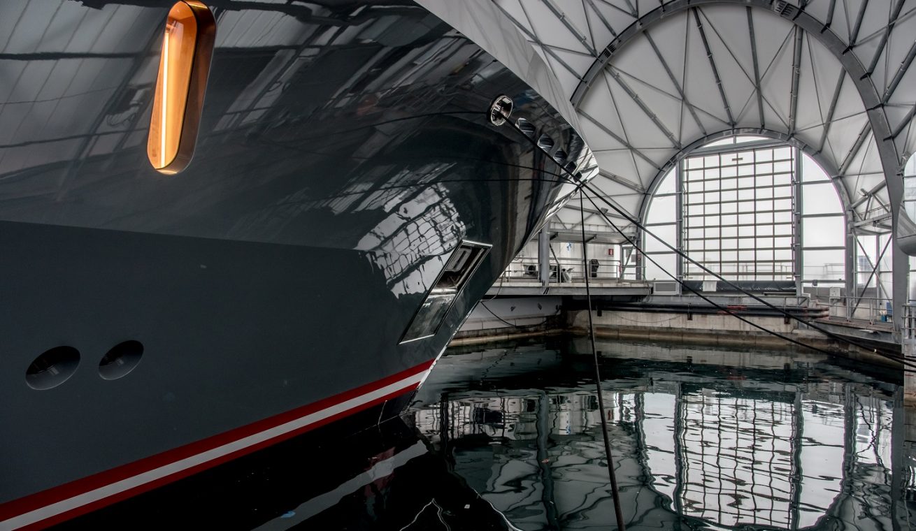 Amico refit Lursssen - Queen K